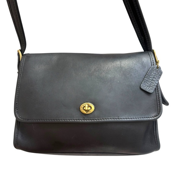 Coach Vintage Black Leather New York City Spectator Bag